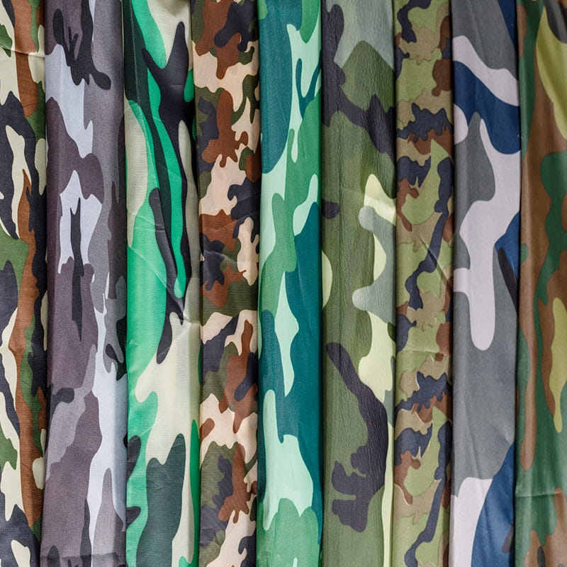 Camouflagestof-01